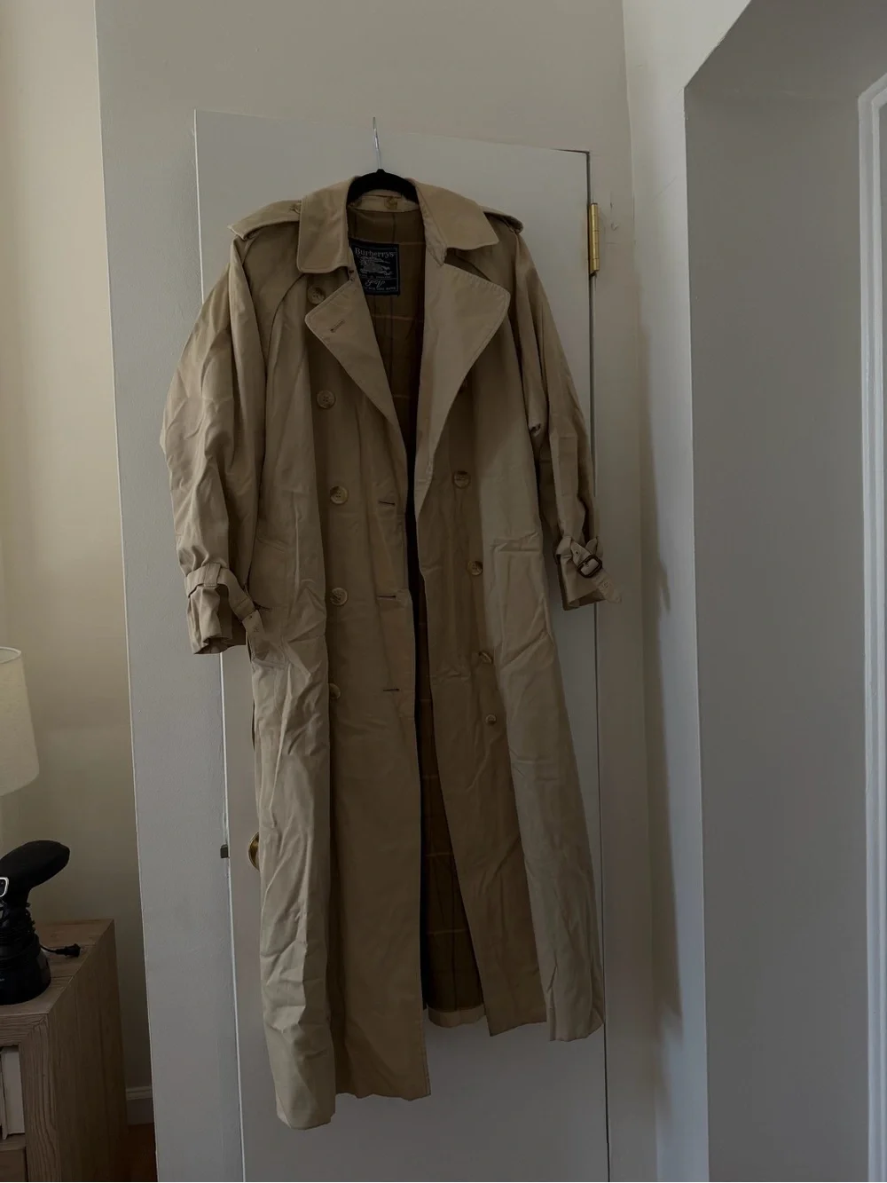 Burberry’s Beige Trench Coat - Picture 5 of 16